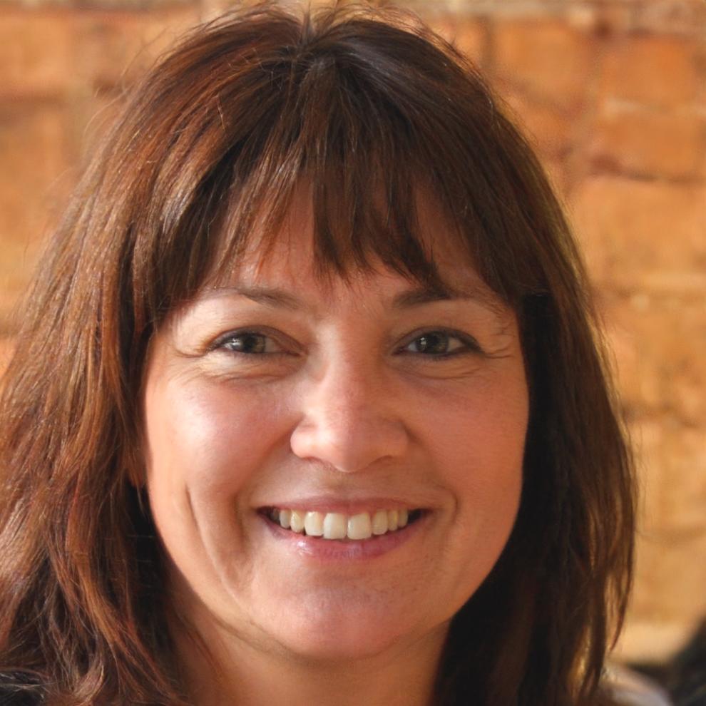 Elena Dimitrova, Financial Education Specialist